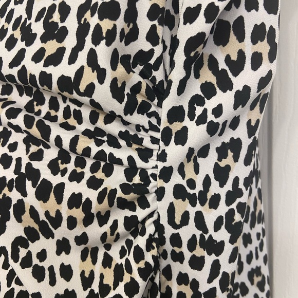 White House Black Market Sleeveless blouse size L - Picture 3 of 4